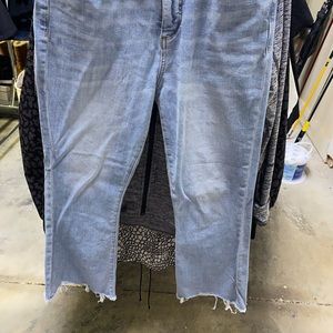 The Loft High Rise Kick Crop Jeans Sz 28